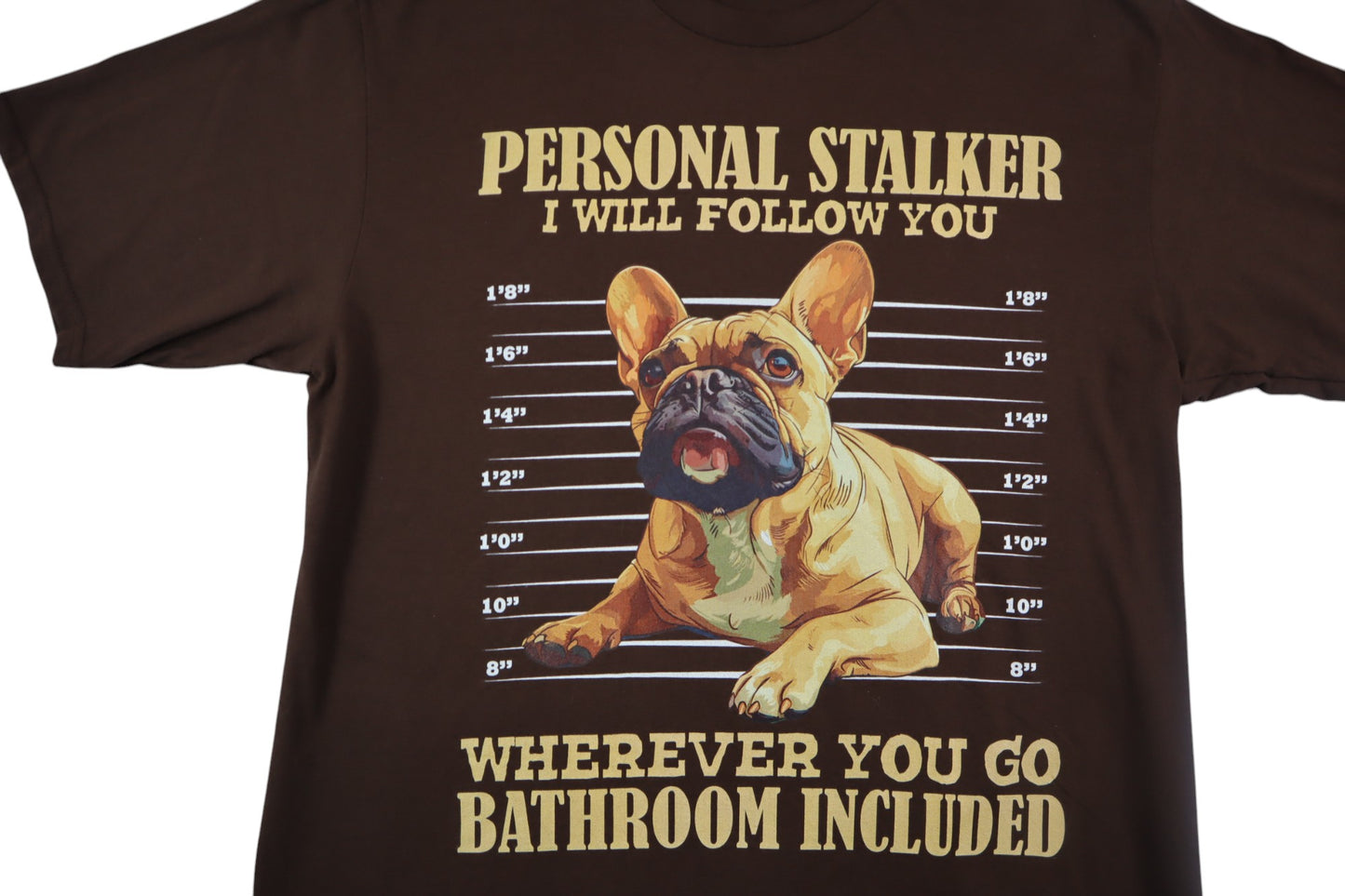 Hnědé triko s potiskem