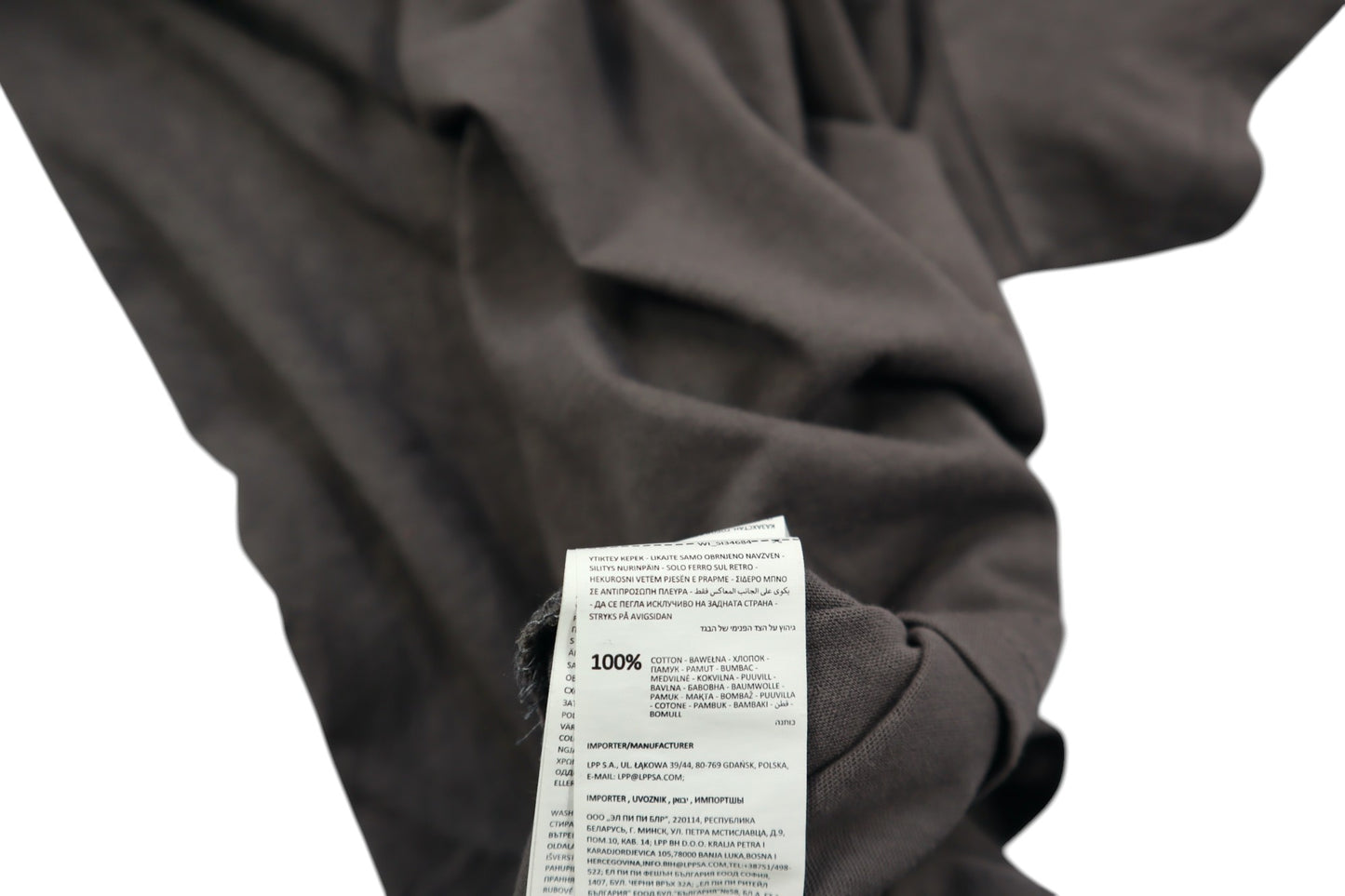 Hnědé tričko s potiskem