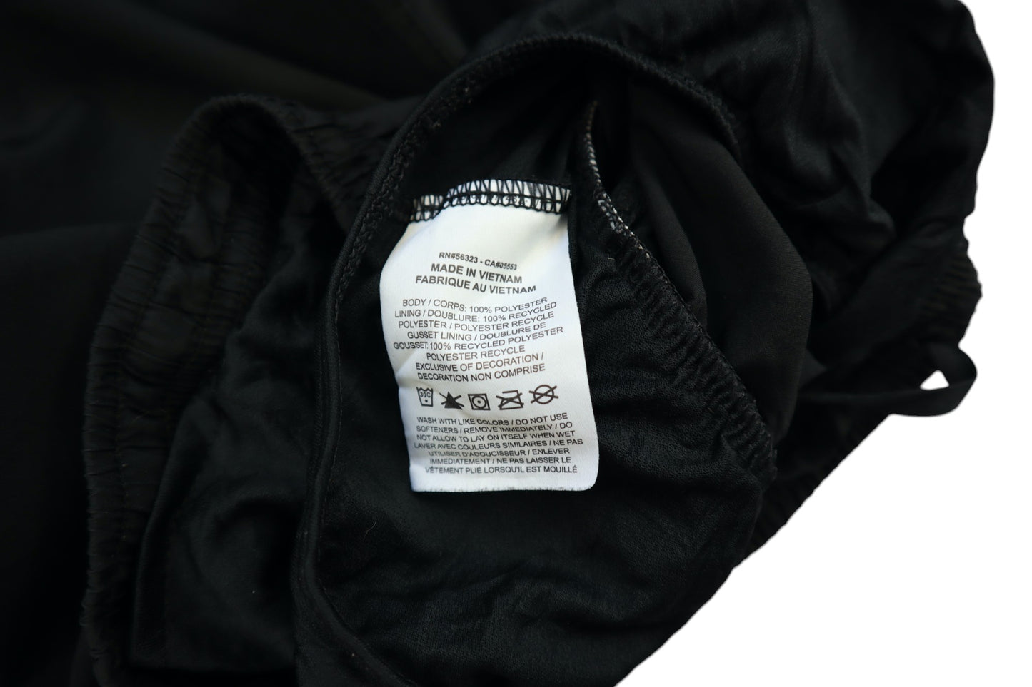 Černé sportovní kraťasy