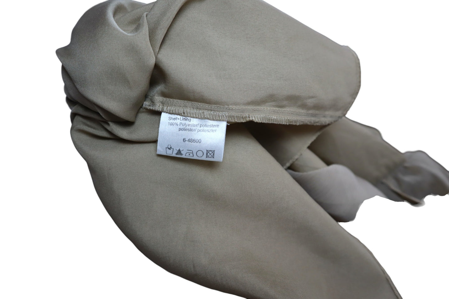 Béžové šaty na ramínka