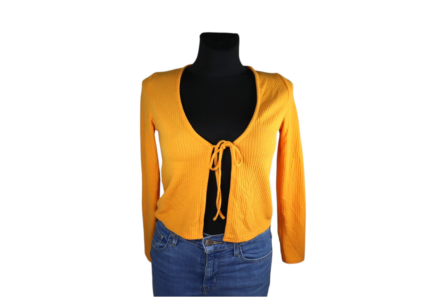 Oranžový svetřík na zavazování