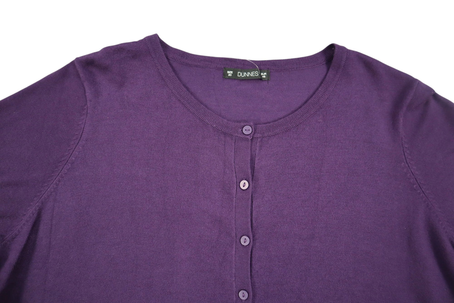 Fialový zapínací svetřík