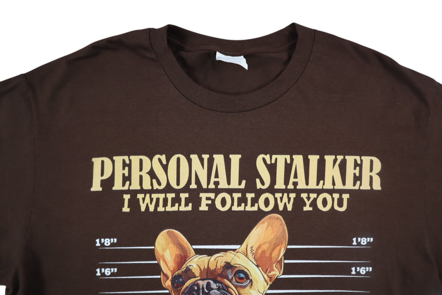 Hnědé triko s potiskem