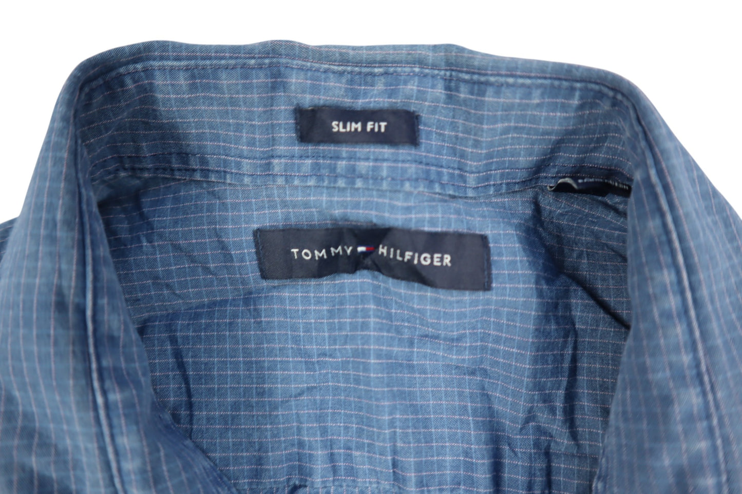 Modrá košile s jemným vzorem