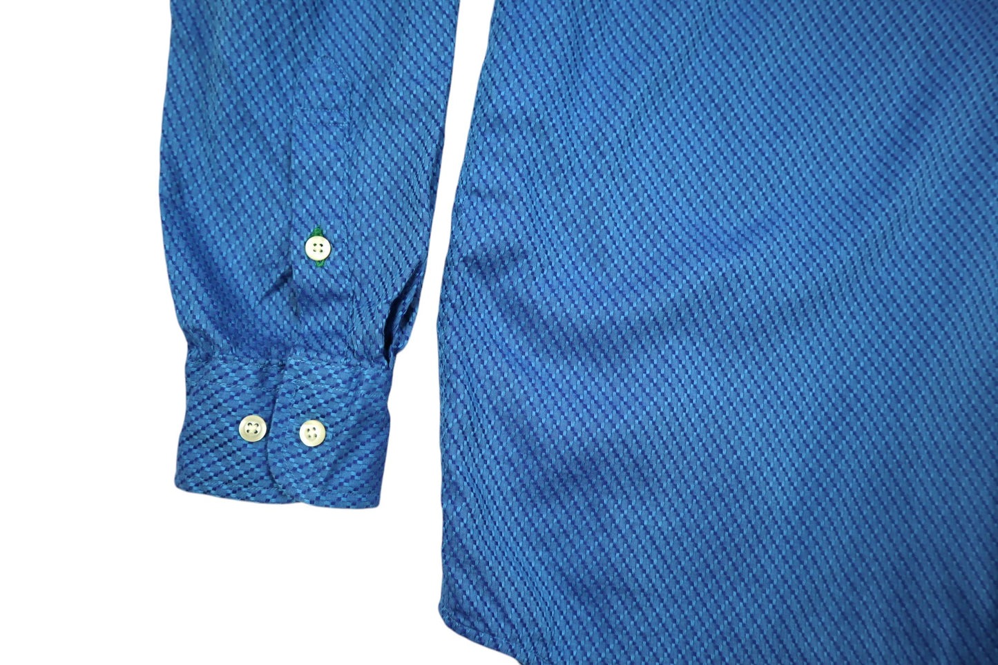 Modrá košile s jemným vzorem