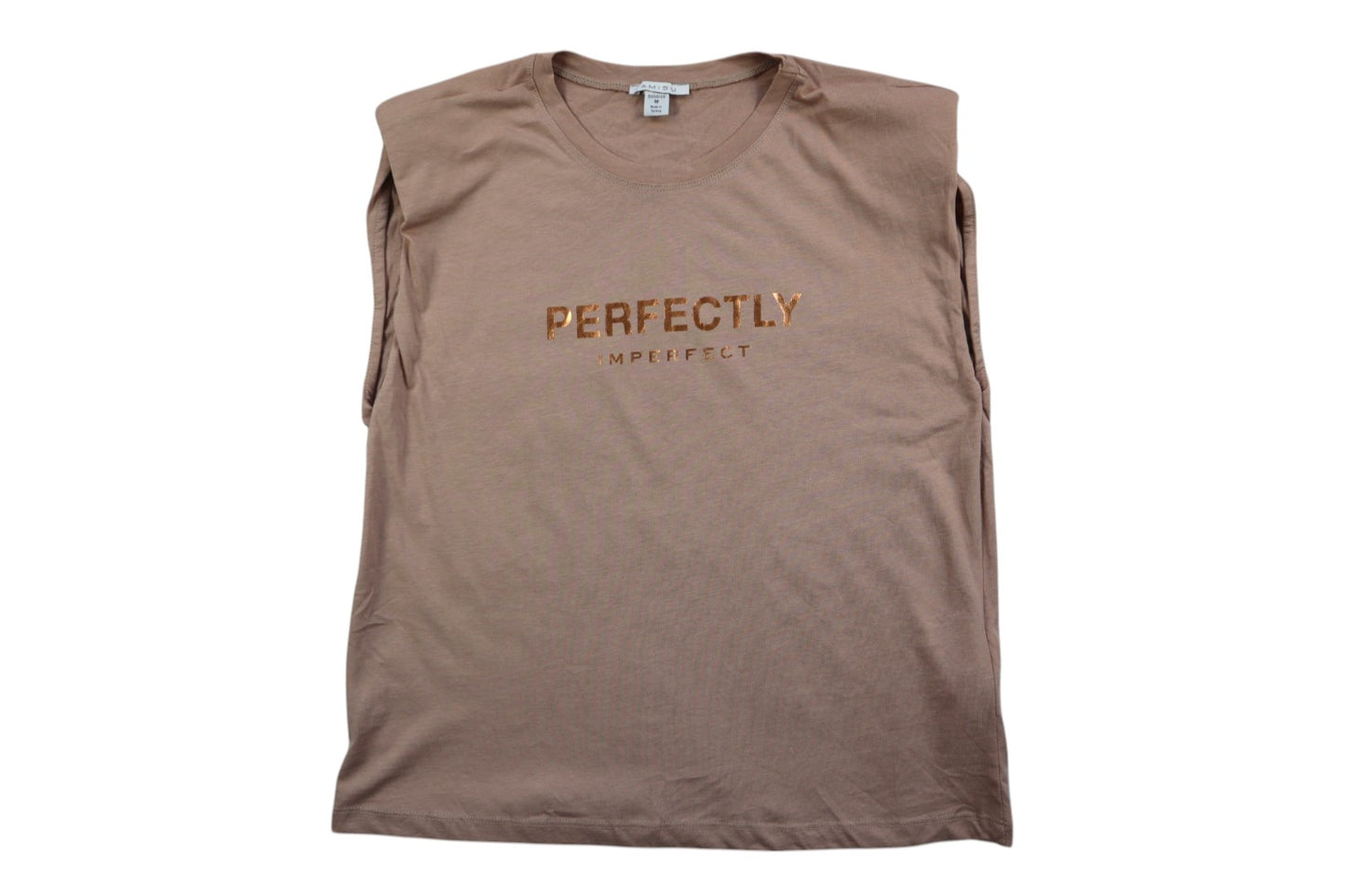 Tričko s vycpávkami