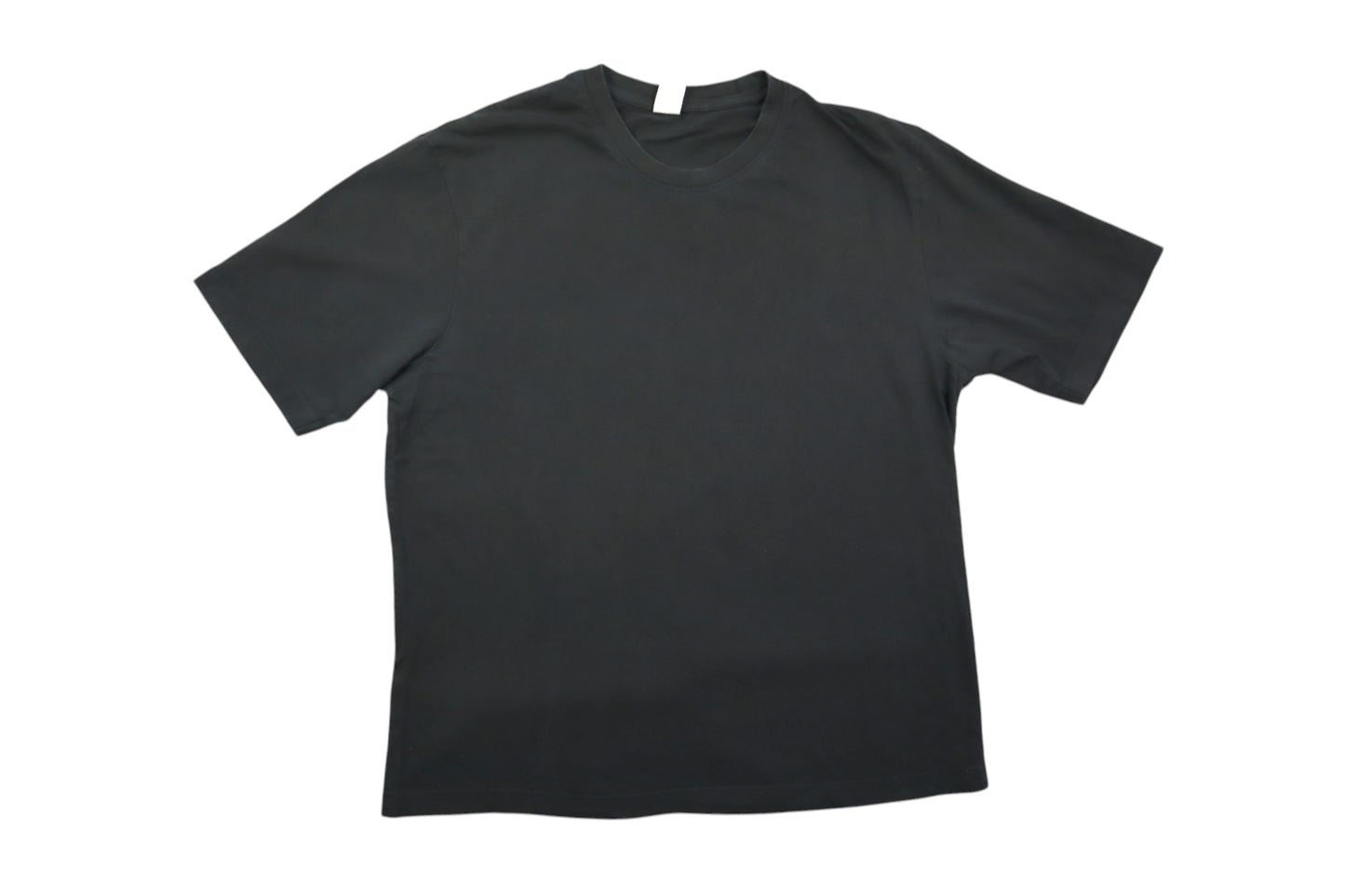 Černé tričko bez potisku