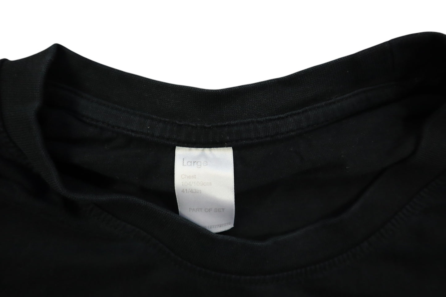 Černé tričko bez potisku