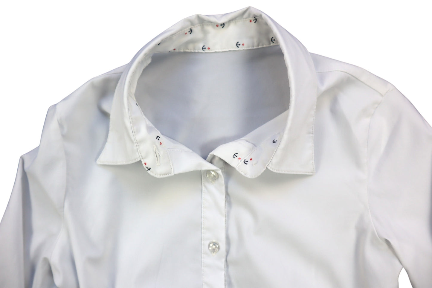 Bílá košile s kotvičkami