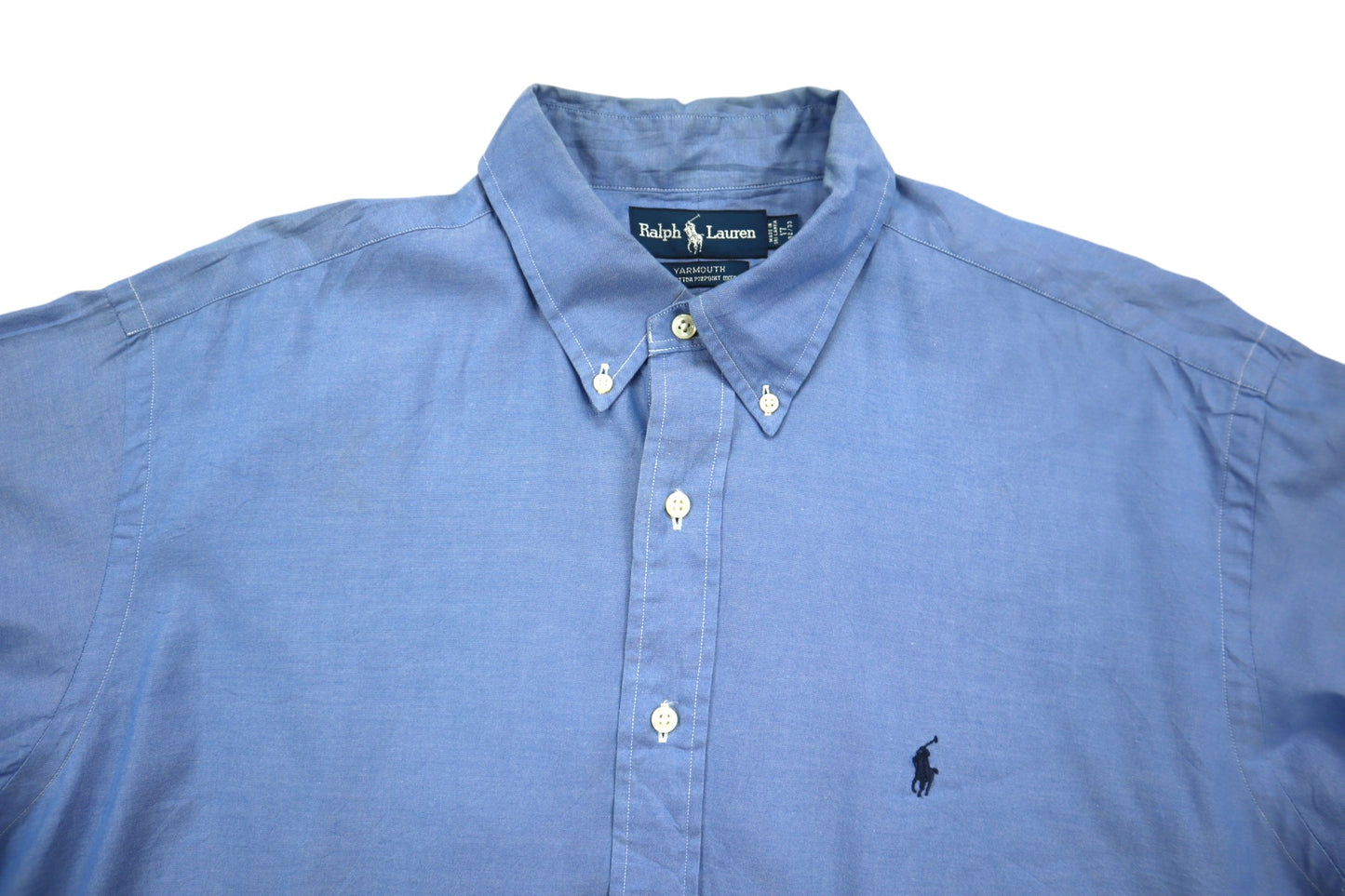 Tmavší modrá košile