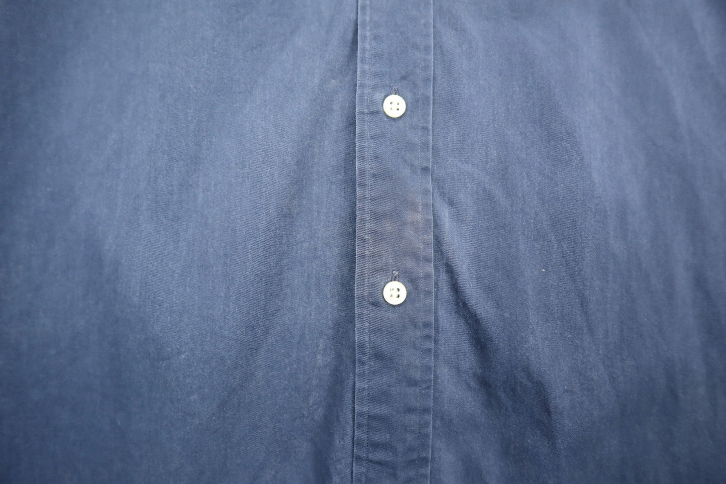 Tmavě modrá košile