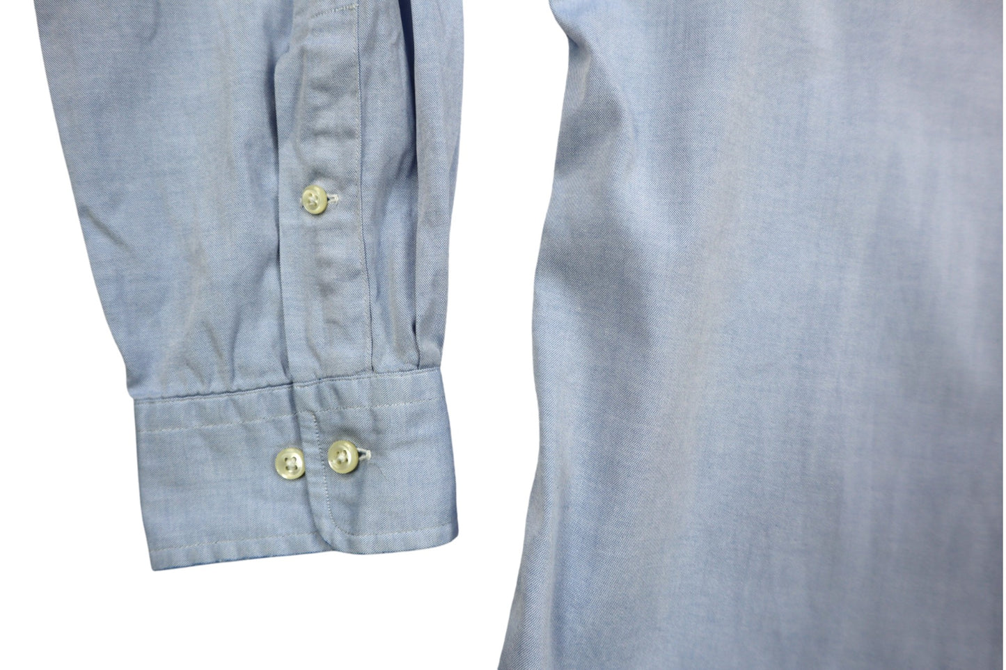 Světle modrá košile