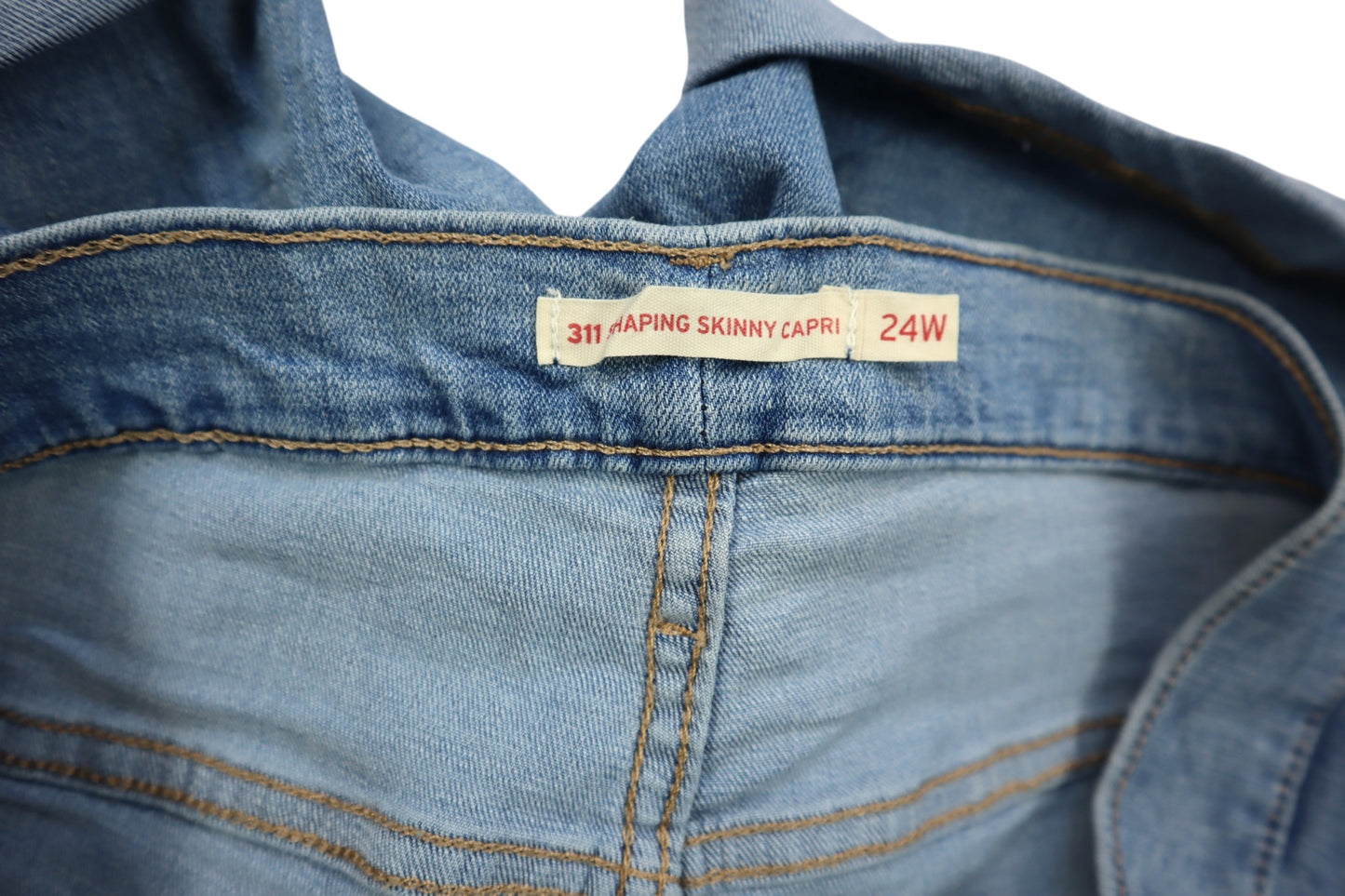 Světlé džínové kraťasy