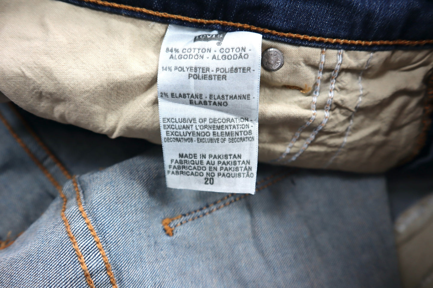 Světlejší kraťasy