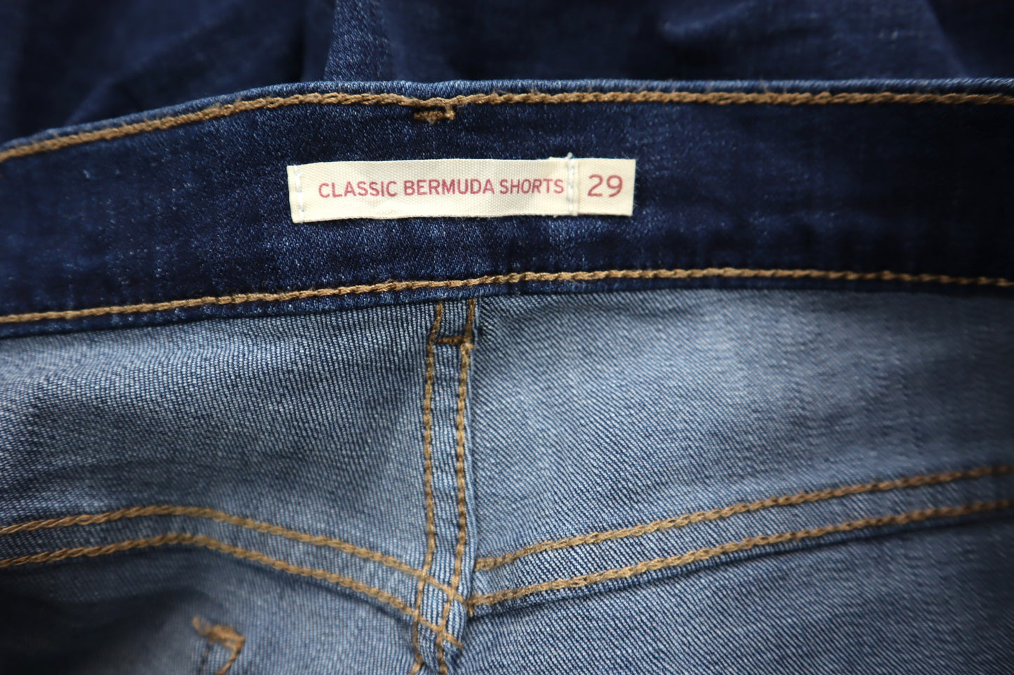 Tmavě modré bermudy