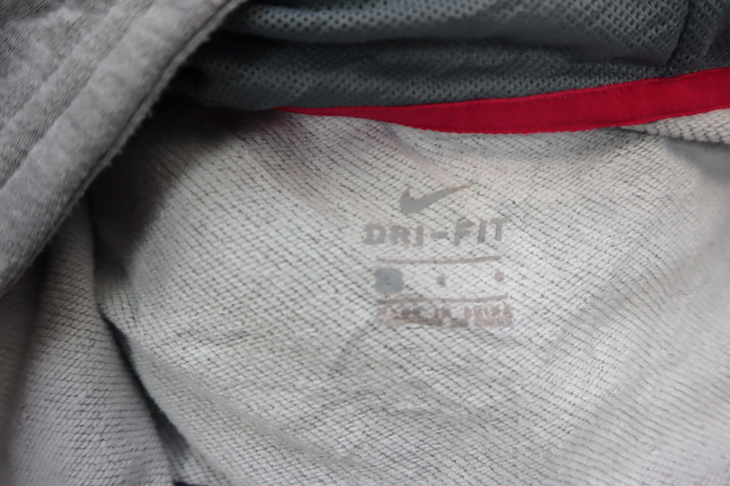 Mikina s růžovými tkaničkami