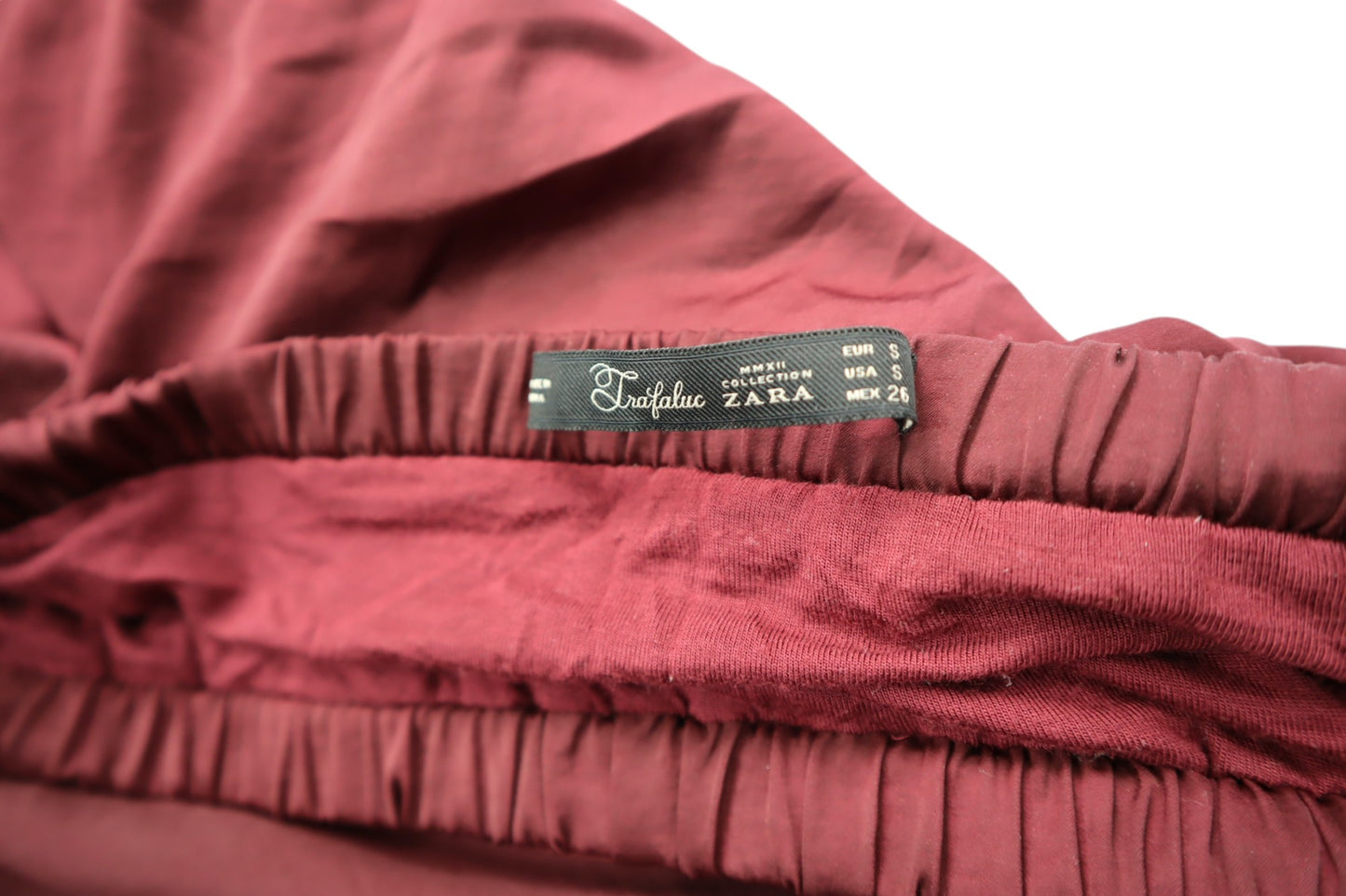 Dlouhá vínová sukně