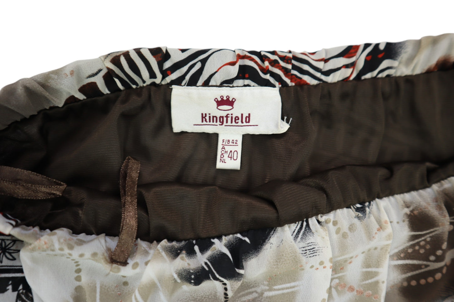 Delší sukně se vzorem