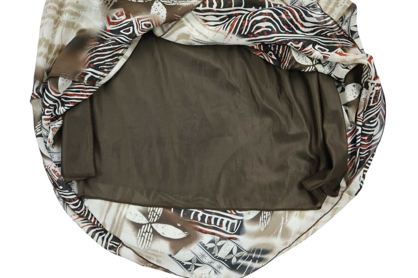 Delší sukně se vzorem