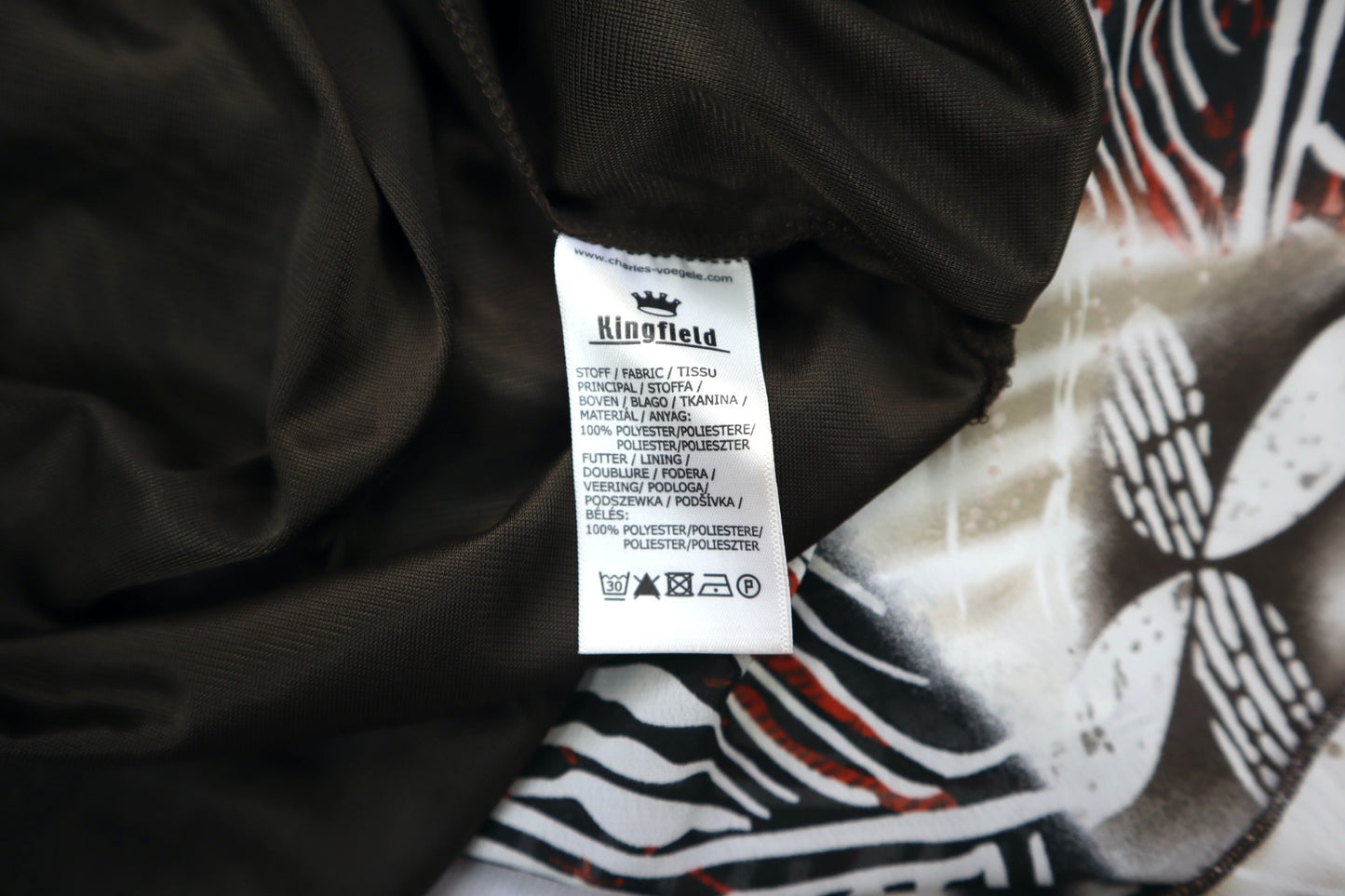 Delší sukně se vzorem