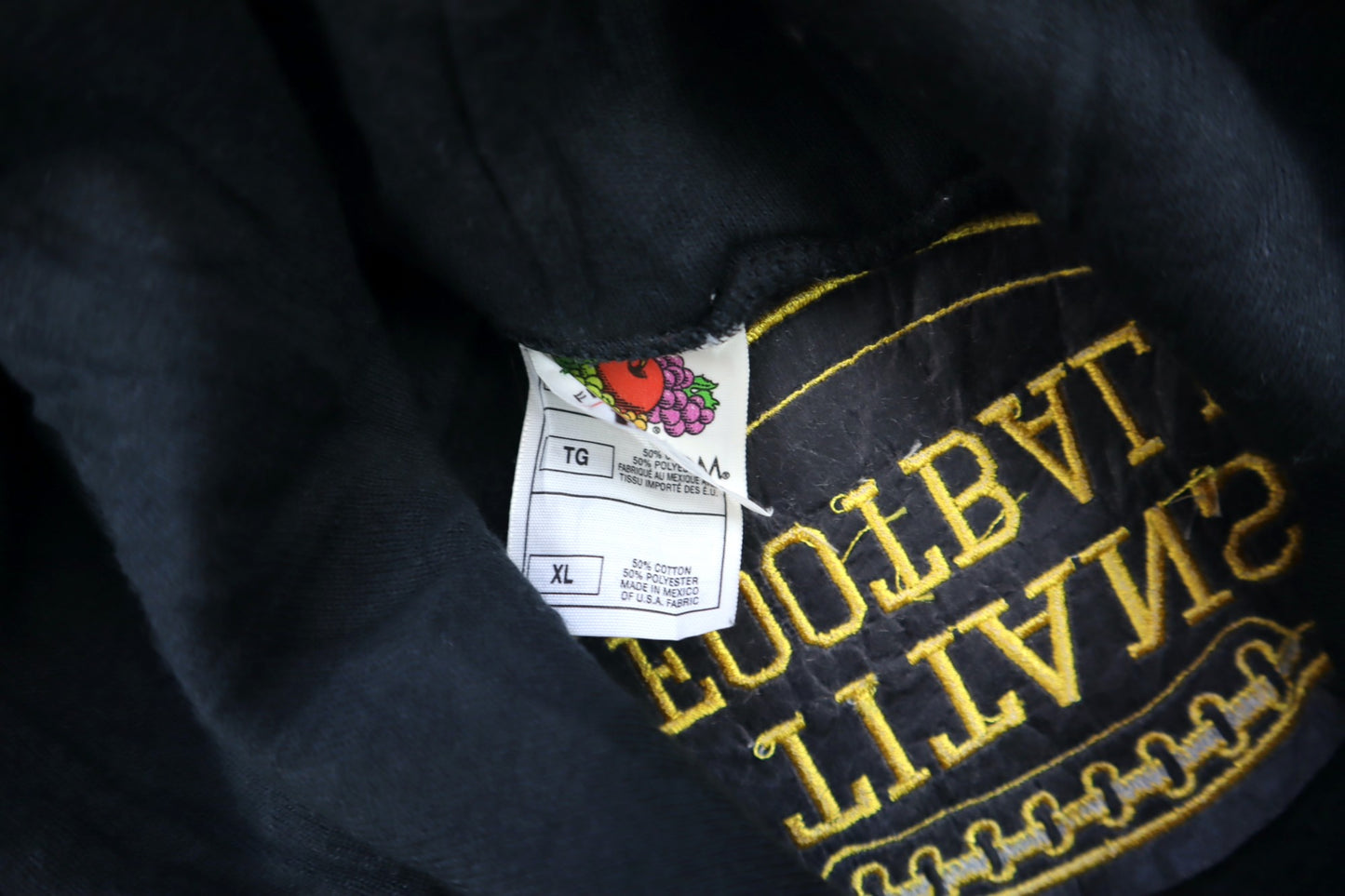 Černá mikina s kapucí