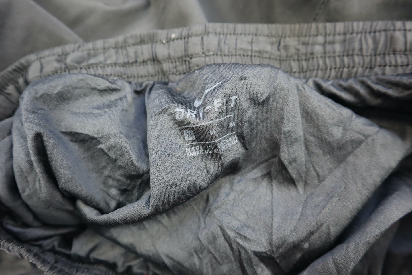 Černé sportovní kraťasy