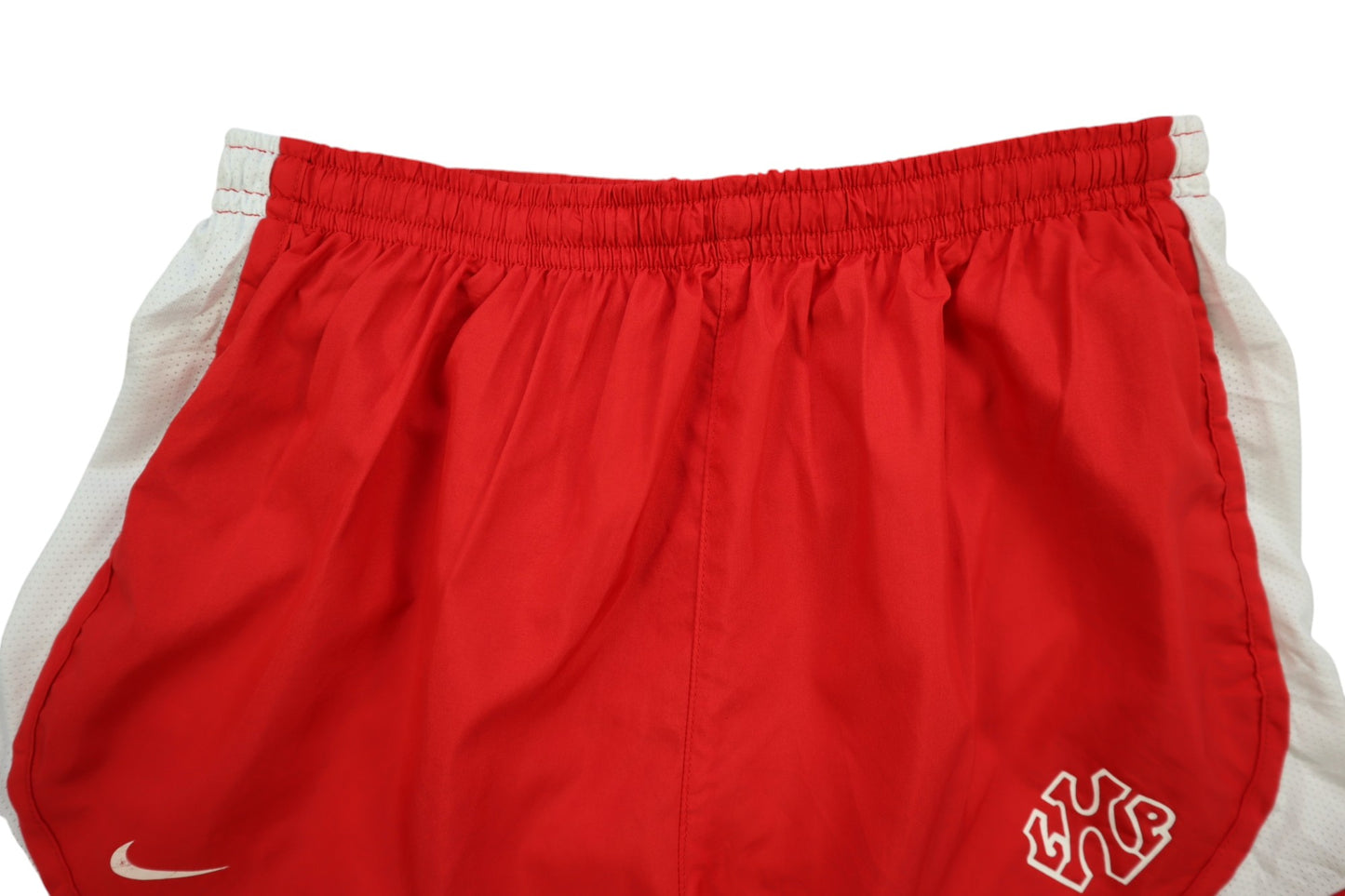 Červené sportovní kraťasy