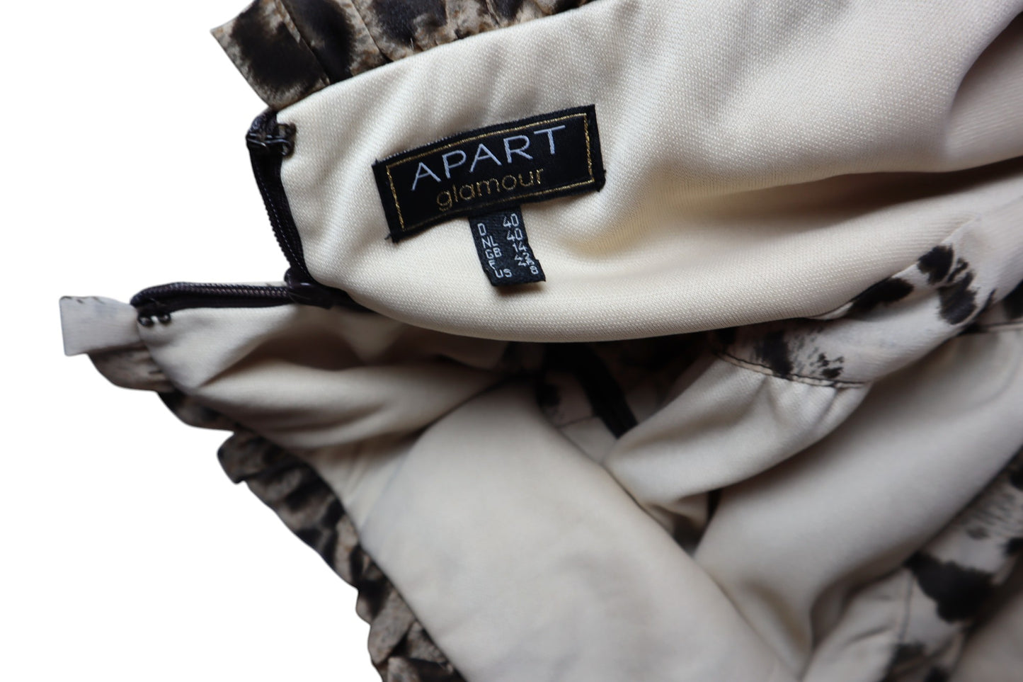 Šaty se zvířecím vzorem