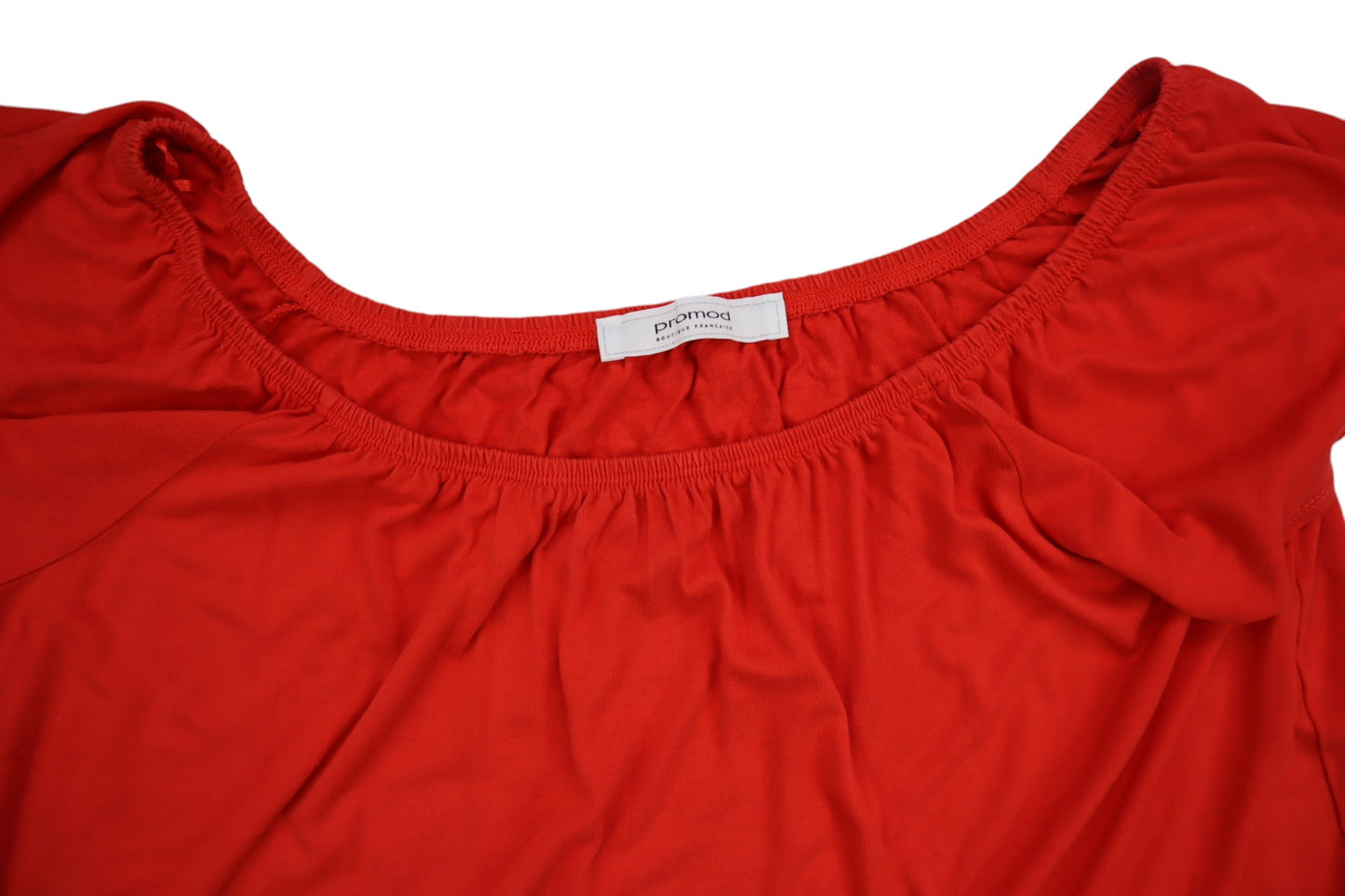 Červené tričko s volánky