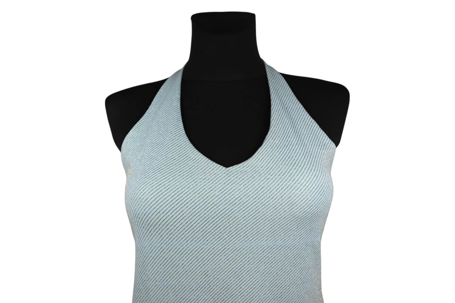 Šaty s nahými zády