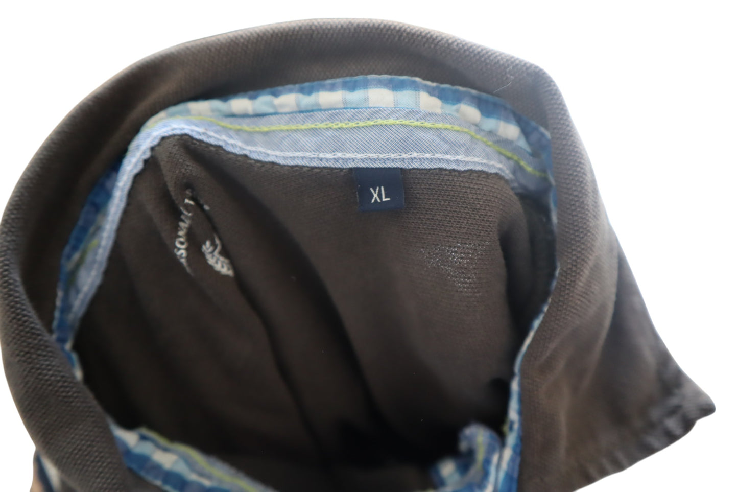 Hnědé polo s výšivkou