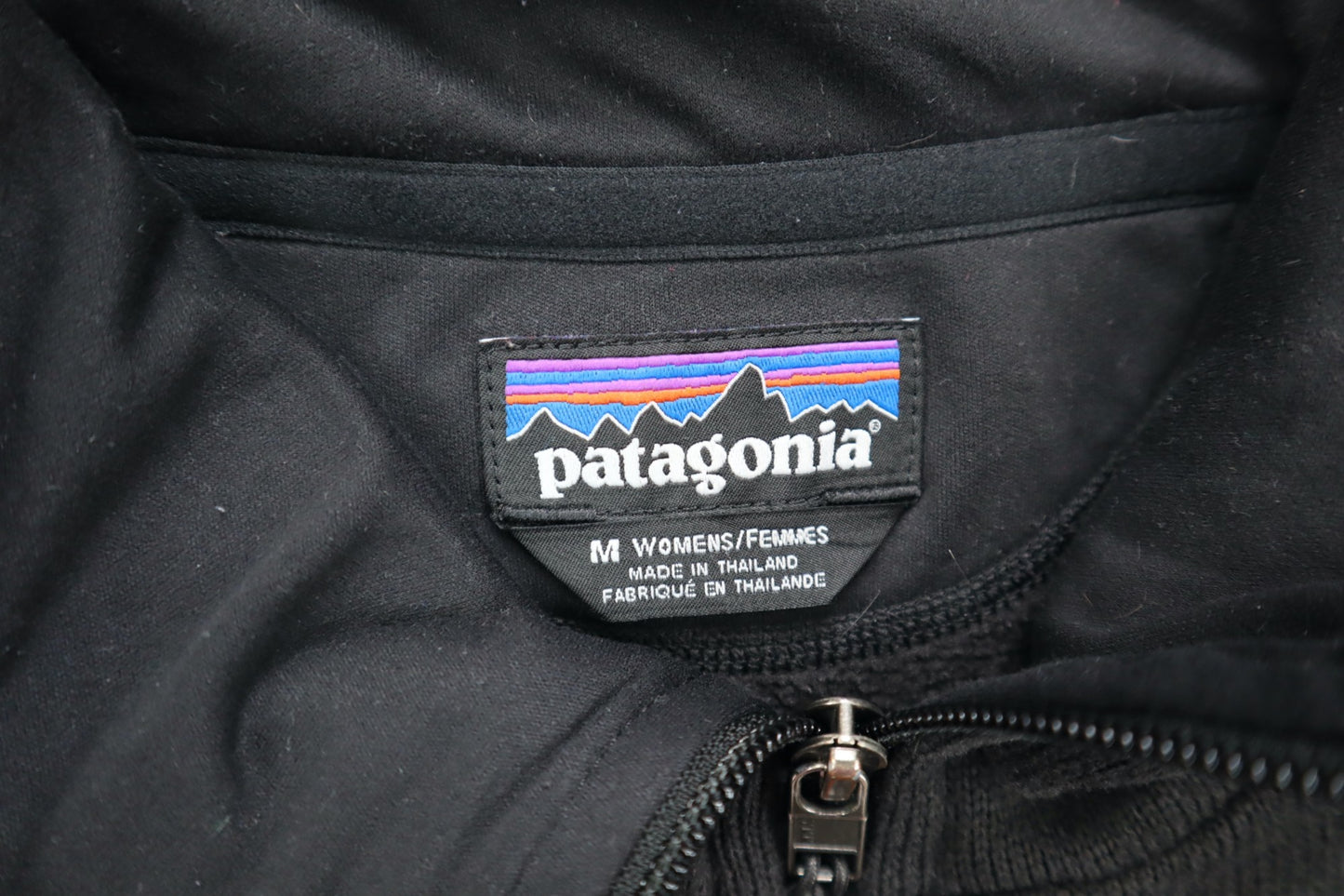 Černá mikina na zip