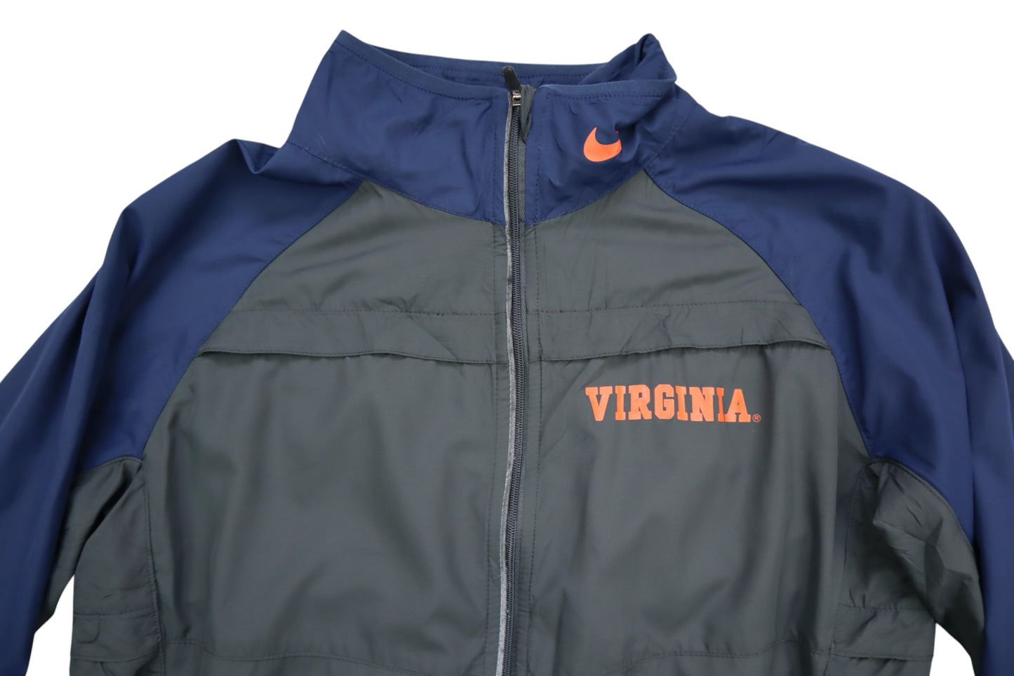 Šedo-modrá větrovka