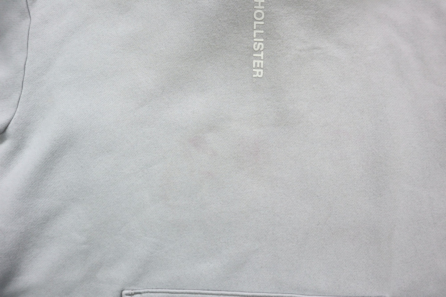 Světlá mikina s kapucí