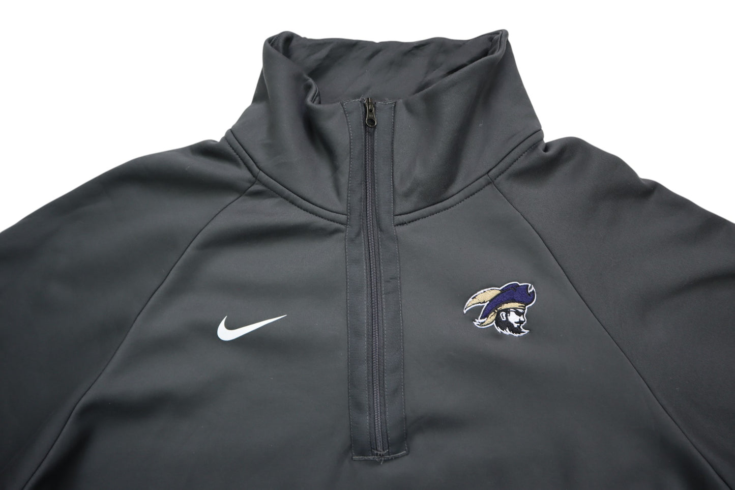 Černá mikina s výšivkou