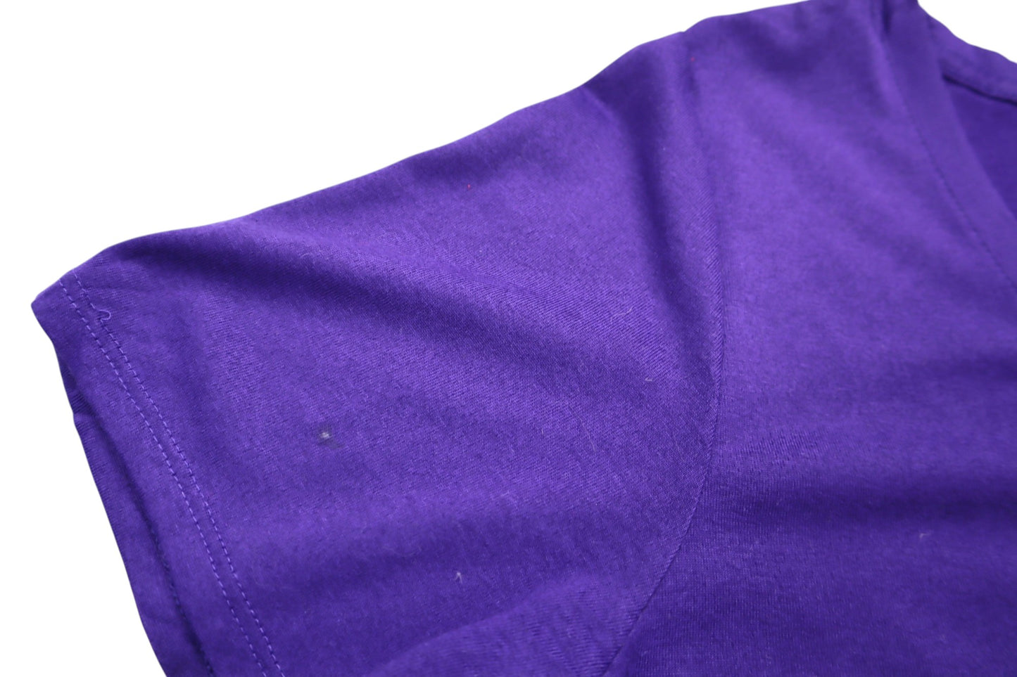 Fialové sportovní tričko