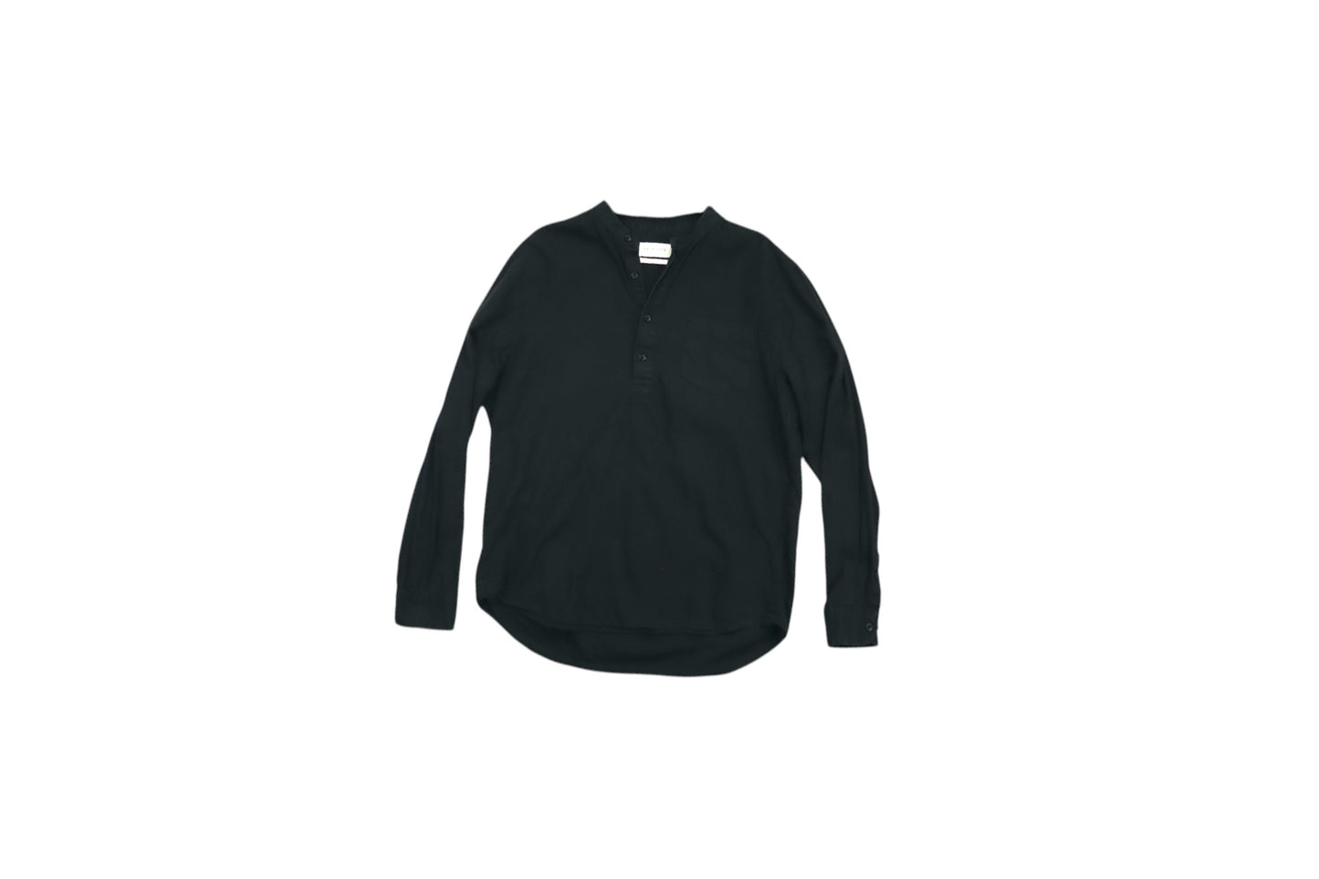 Tmavá košile bez límečku