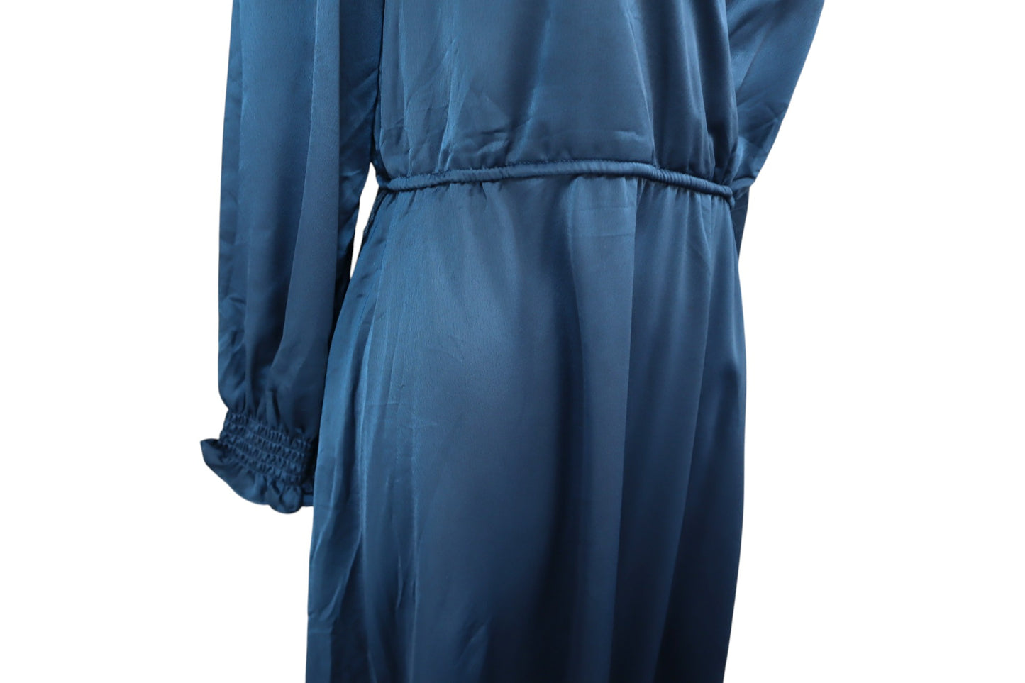 Šaty s dlouhým rukávem