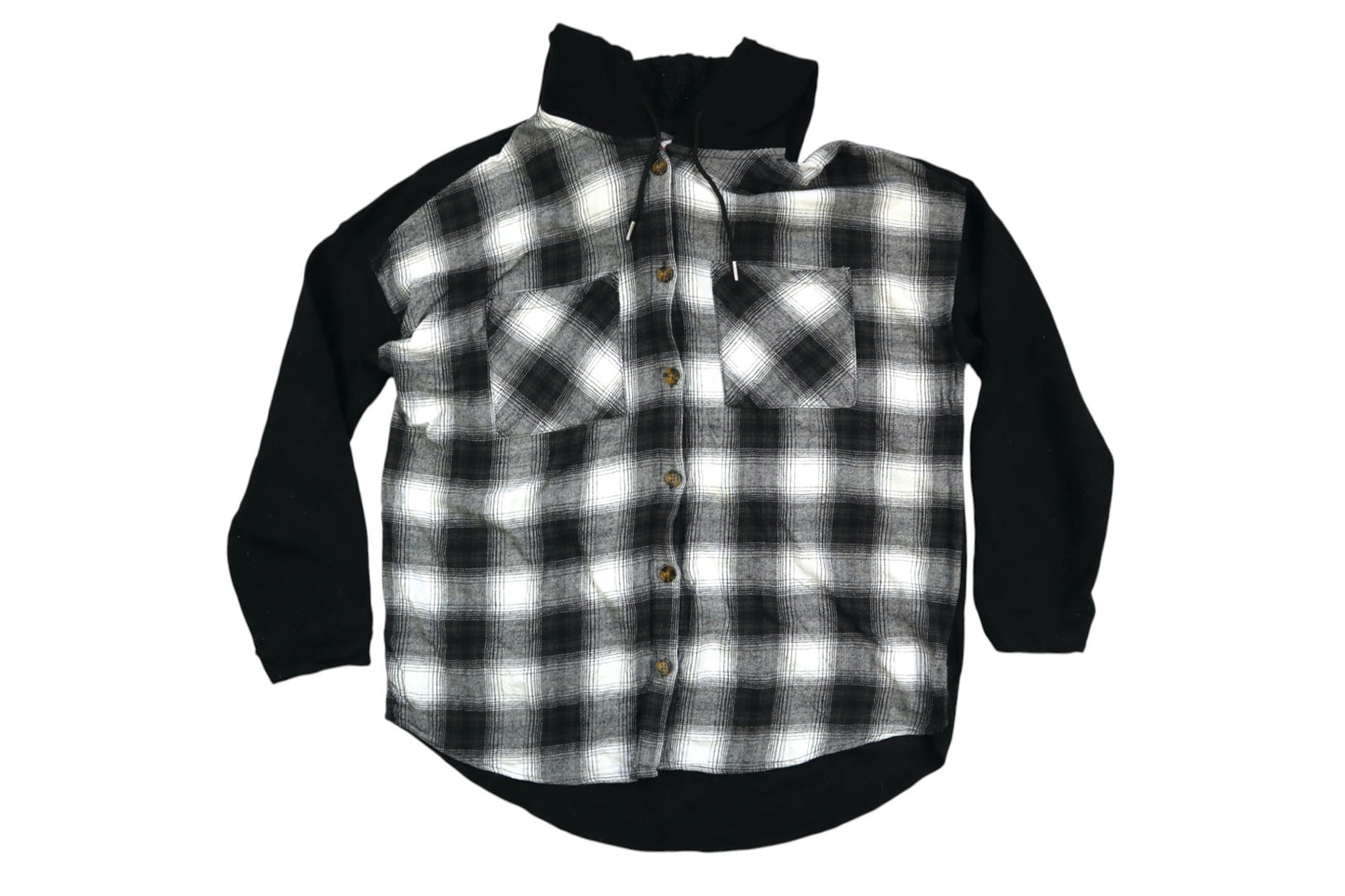 Černo-bílá s kapucí