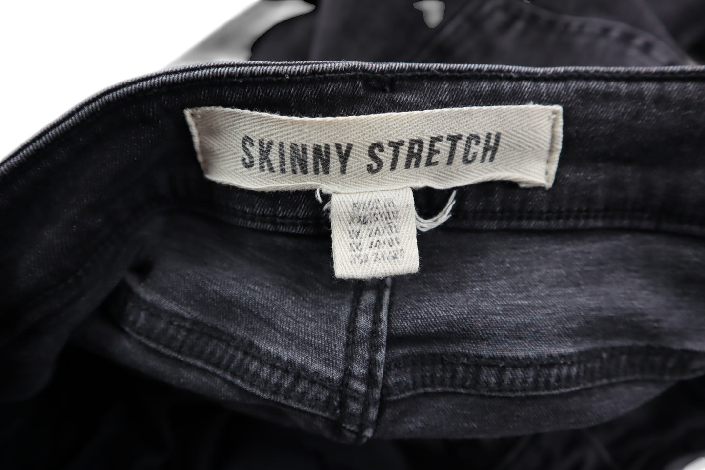 Skinny tmavé džíny