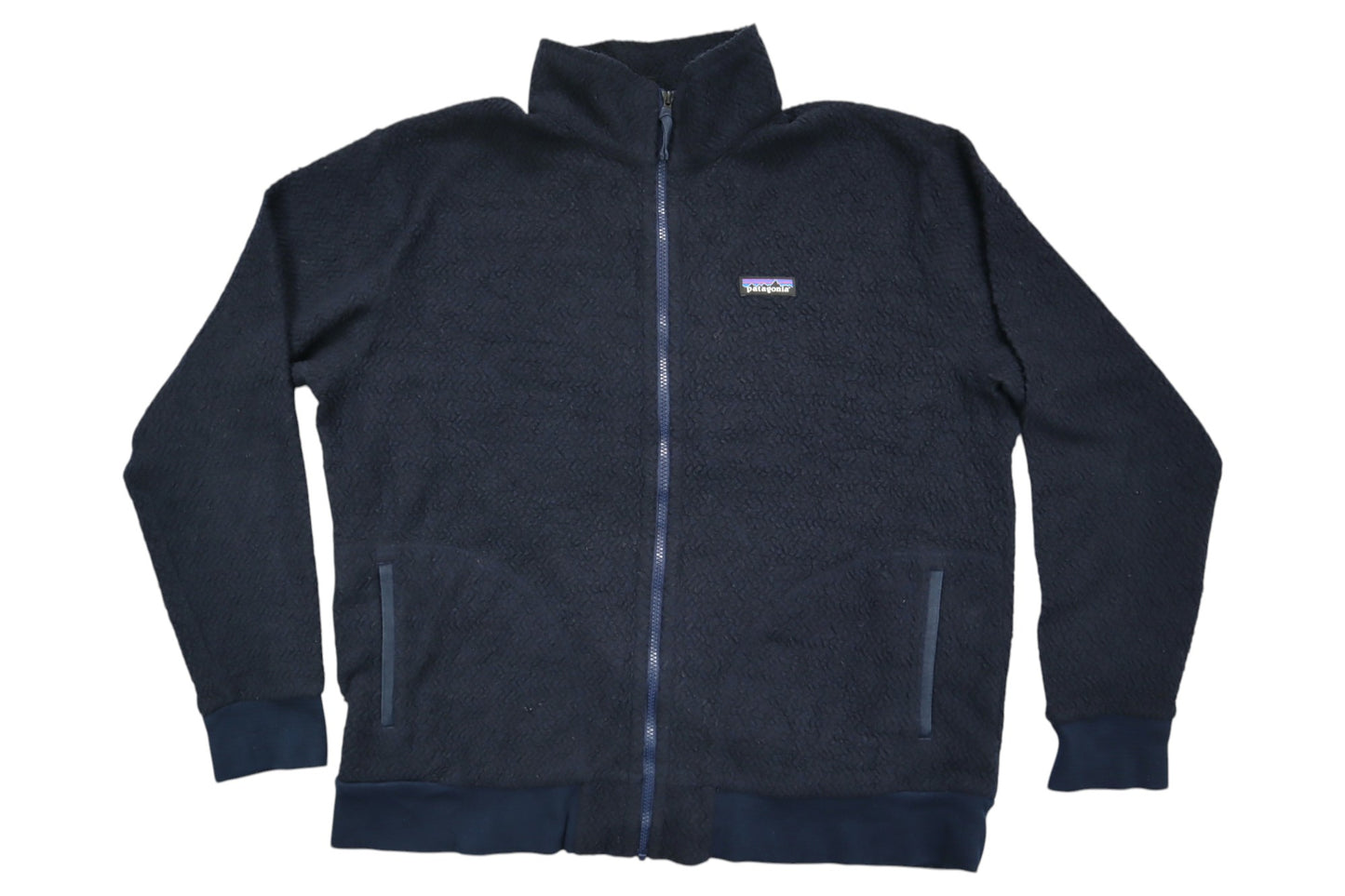 Tmavě modrá chlupatá mikina