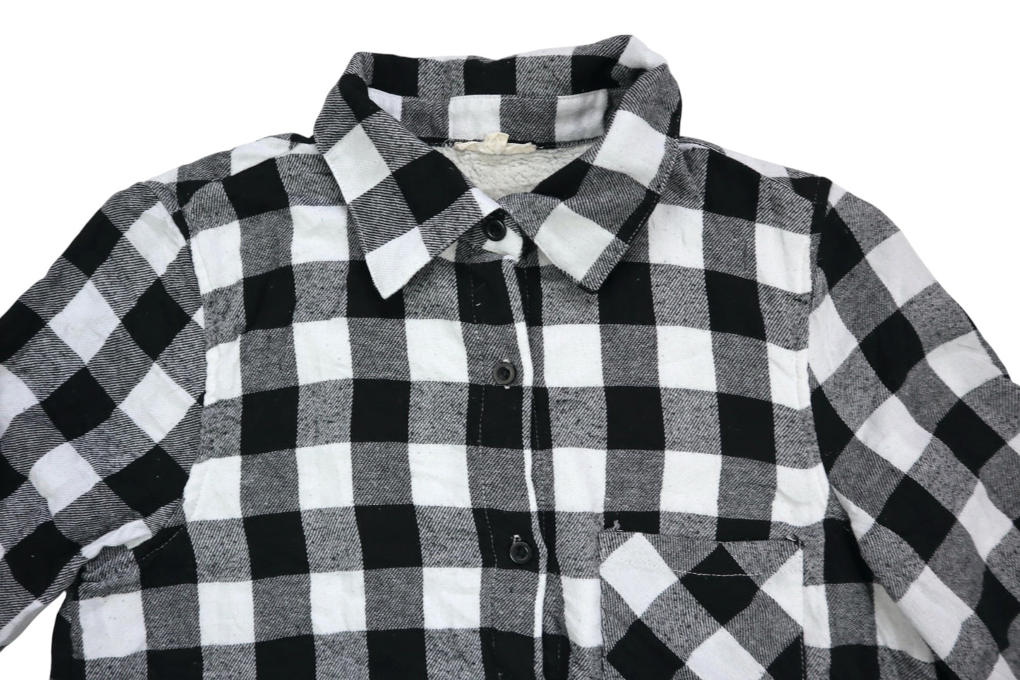 Černo-bílá košile