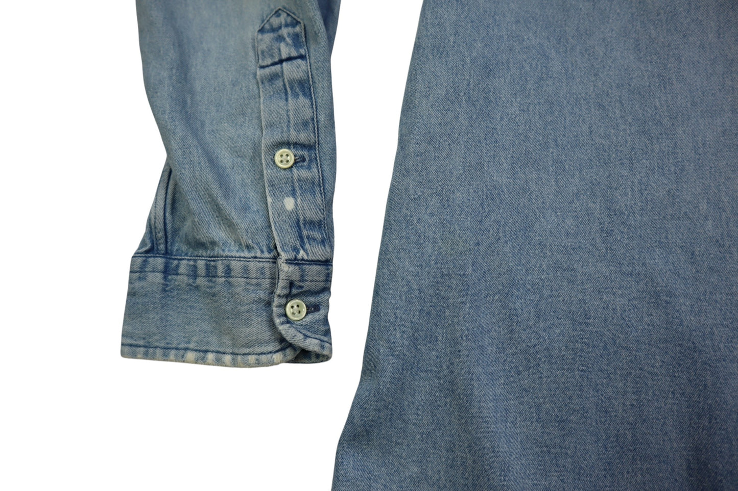 Světle džínová košile