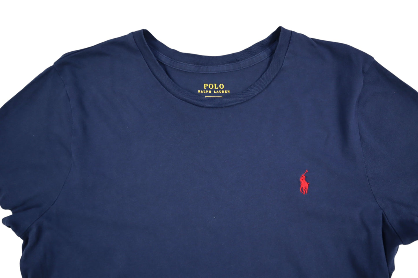 Tmavě modré tričko