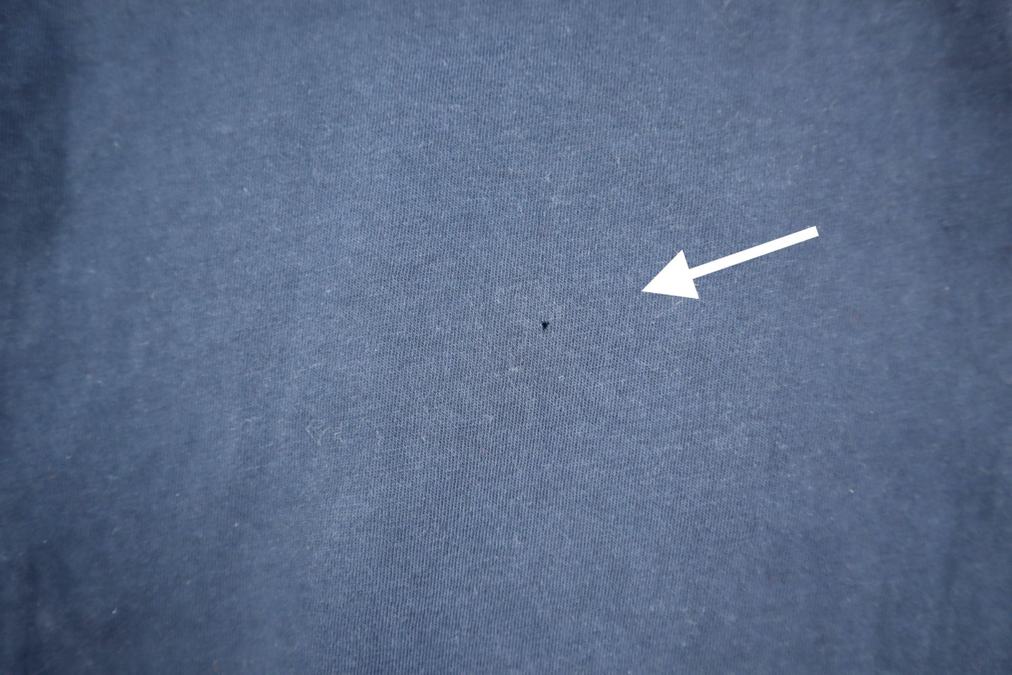 Tmavě modré tričko