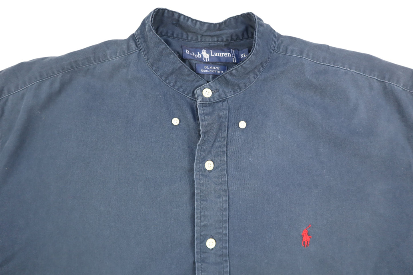 Modrá košile bez límečku