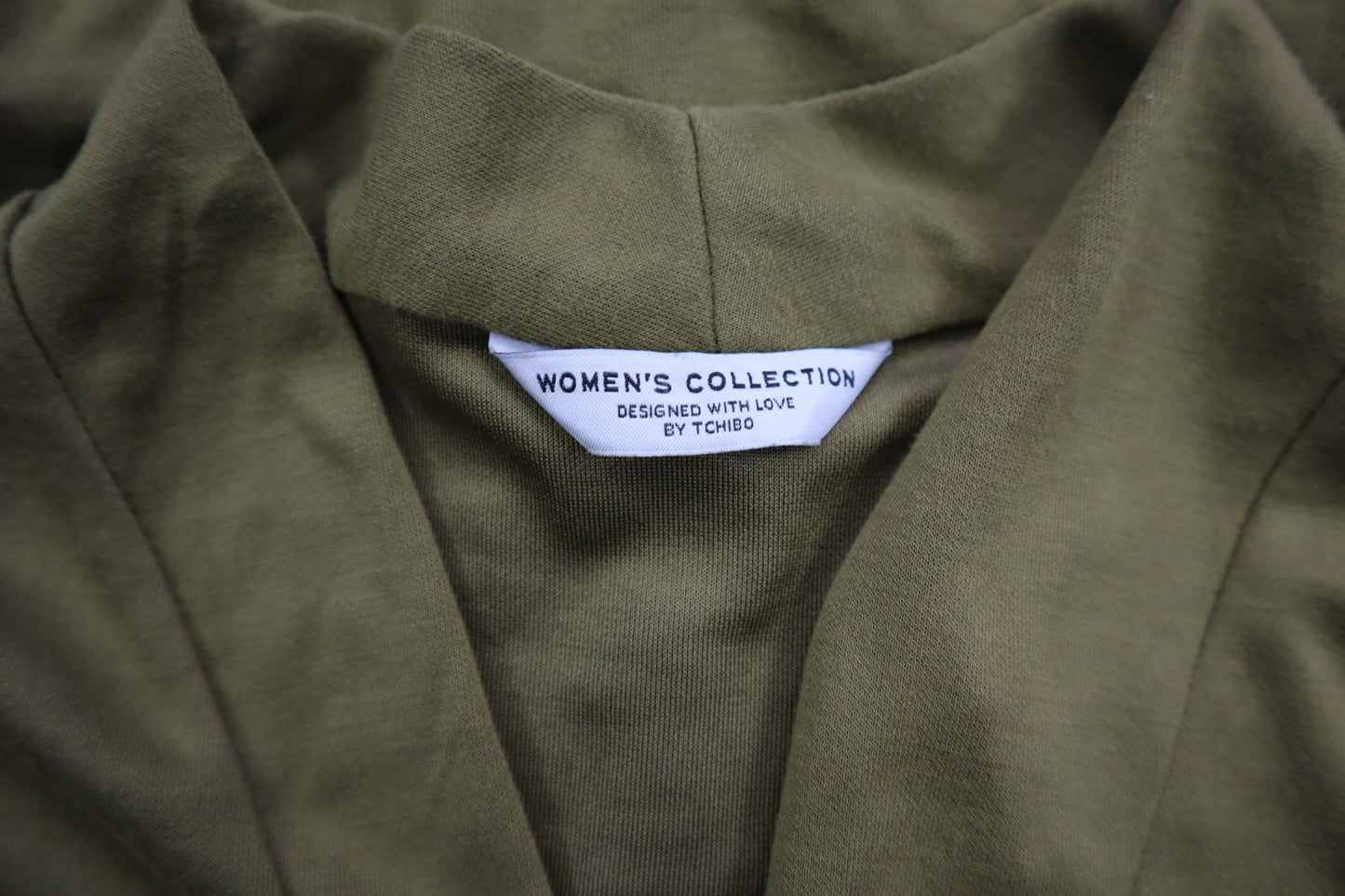 Zeleno-hnědé tričko