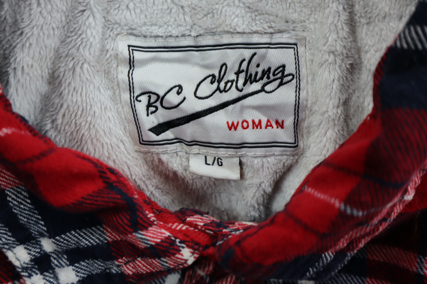 Červená kostkovaná košile