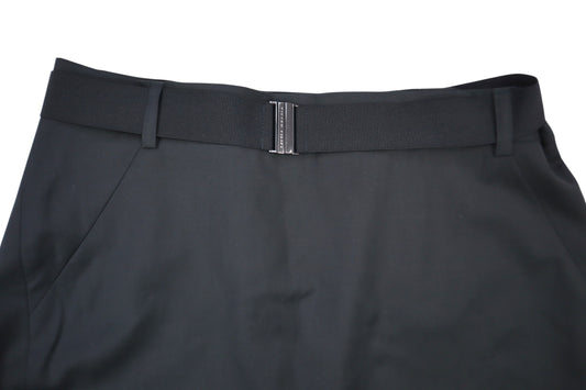 Černá sukně s páskem