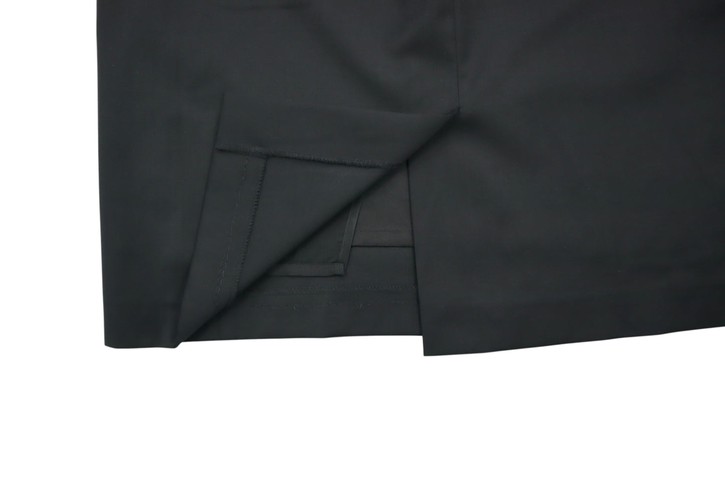 Černá sukně s páskem